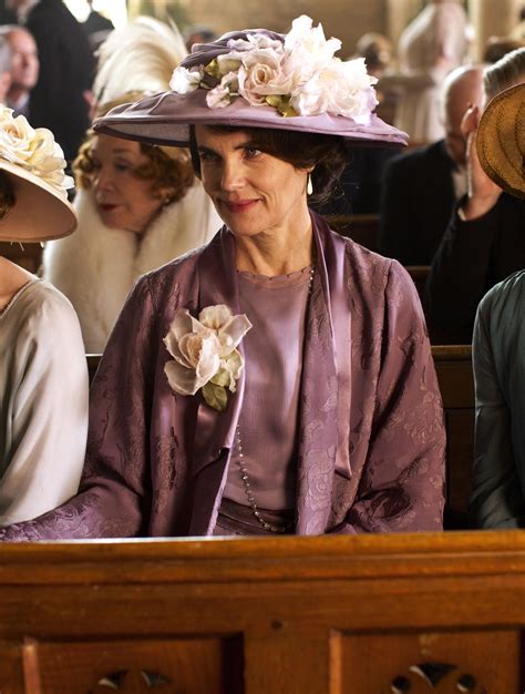 elizabeth mcgovern as cora crawley countess of grantham in downton abbey tv series 2012