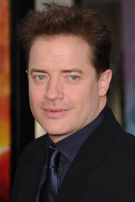Brendan Fraser On The Run And Out Of This World 4 Photos Front Row