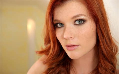 Mia Sollis Redhead Women Blue Eyes Face Freckles Looking At