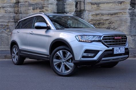 The haval h6 is a compact crossover suv produced by the chinese manufacturer great wall motors under the haval marque since 2011. Haval H6 Lux 2018 review: weekend test | CarsGuide
