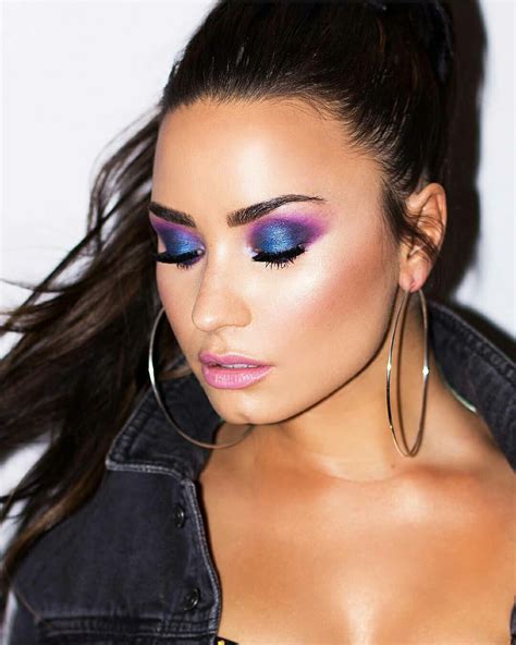 Demi Lovato Smokey Eye Makeup Eyeshadow Makeup Purple Eye Makeup