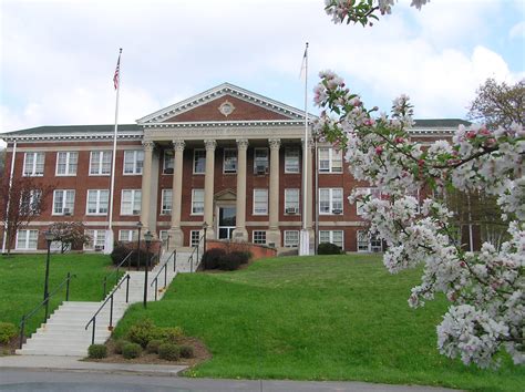 Bluefield College Student Tests Positive For Covid During Move In Day