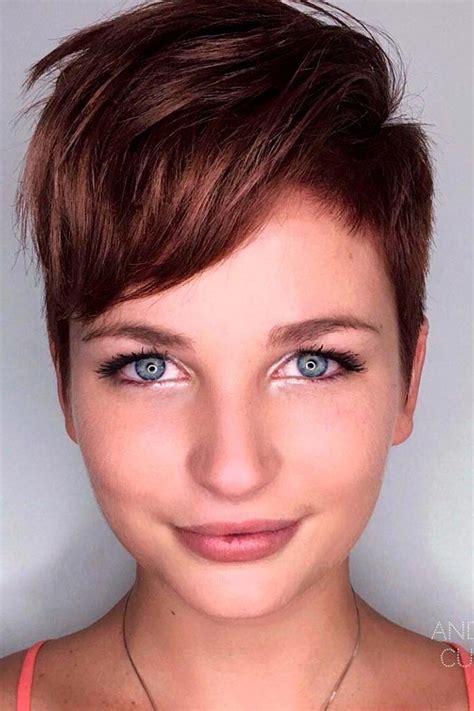 Short Hairstyles For Round Faces Short Haircuts Reverasite