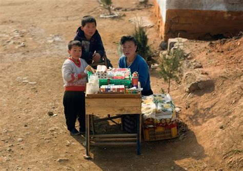 Shocking Pictures Of Poverty In North Korea That Got Photographer