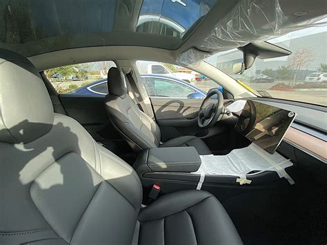 Detailed specs and features for the 2021 tesla model y including dimensions, horsepower, engine, capacity, fuel economy, transmission, engine type, cylinders, drivetrain and more. Here Are the First Images of the Tesla Model Y Interior in ...