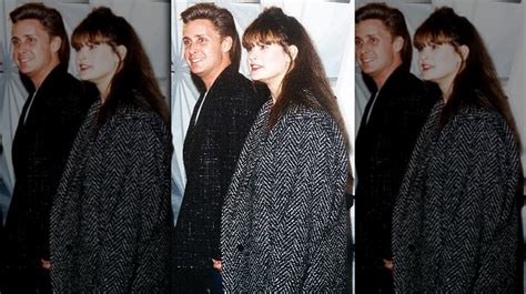 Demi moore is an american actress, model, filmmaker, and songwriter. Demi Moore 90S Style - Dlisted Bruce Willis Demi Moore And ...
