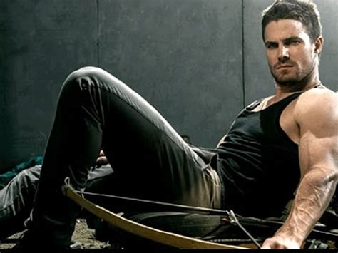 Gear up Green Arrow fans, Stephen Amell might be coming to ...