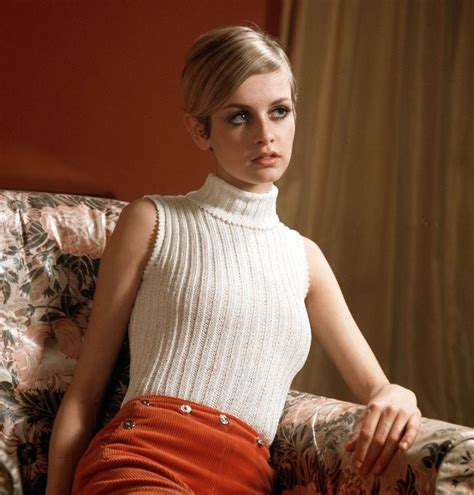 A Marvellous Collection Of Photos Of Dame Lesley Lawson Aka Twiggy