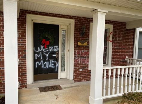 Senate majority leader mitch mcconnell on friday firmly rejected any idea that house democrats will be able to dictate the way an impeachment trial of president donald trump unfolds. Mitch McConnell's Kentucky Home Vandalized Over Stimulus Bill