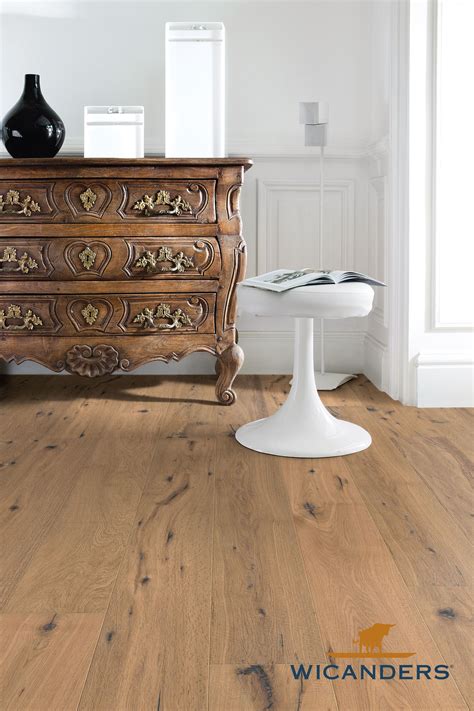 Fliesen für den wohnbereich waren früher bäder und küchen die traditionellen einsatzbereiche für fliesen, so haben sich diese in den vergangenen jahren im gesamten wohnbereich durchgesetzt. Parkettboden Ivory kaufen bei Holz Greiter in Kempten in ...