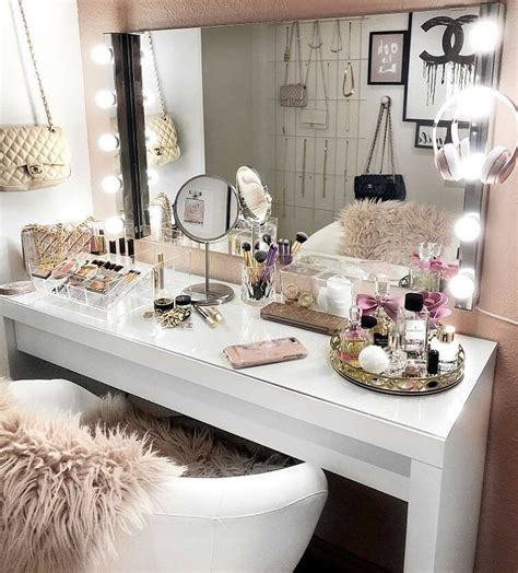 Take put it to ensure that you really please with your time. 20 Best Makeup Vanities & Cases for Stylish Bedroom ...