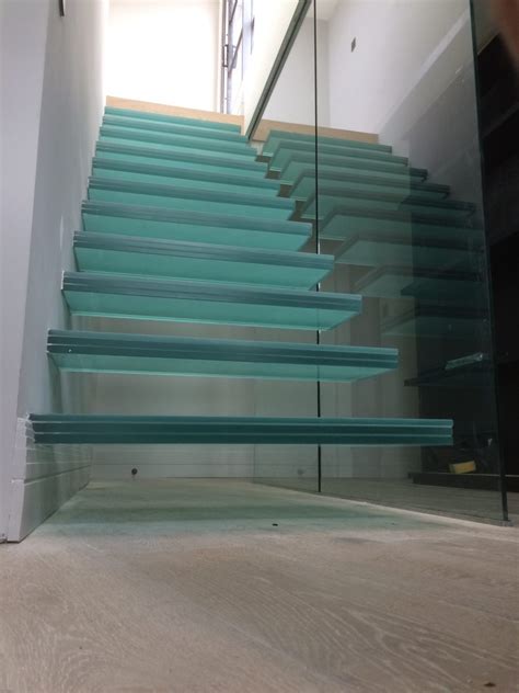 Bespoke Floating Glass Staircases Cantilevered Glass