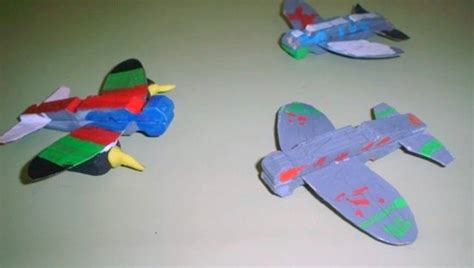 Como hacer un avion con papel resiclando / 5 juguetes con rollos de carton tubos de carton juguetes reciclados carton : Cacerolas y abrazos: Manualidades con materiales reciclados