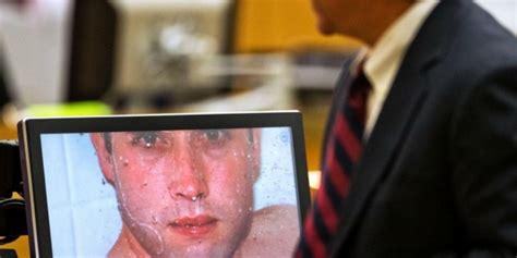 Arguments Swirl Over Victim S Photo In Arias Trial