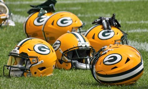 Want to use a cleveland browns background for your virtual meetings? Packers Virtual Background - Meet In Green Bay From ...