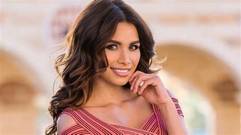 Miss Universe El Salvador Recibió Galardón En Eeuu