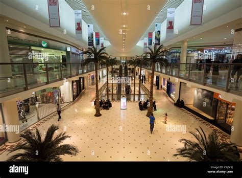 Shopping Mall At The Al Faisaliyah Center Or Al Faisaliah Cente