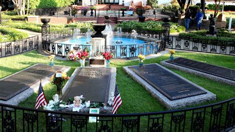 Lisa Marie Presleys ‘final Resting Place Revealed Starts At 60