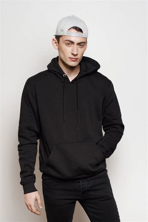 Men Black Fleece Pullover Hoodie Breathable In The Summer And Warm In