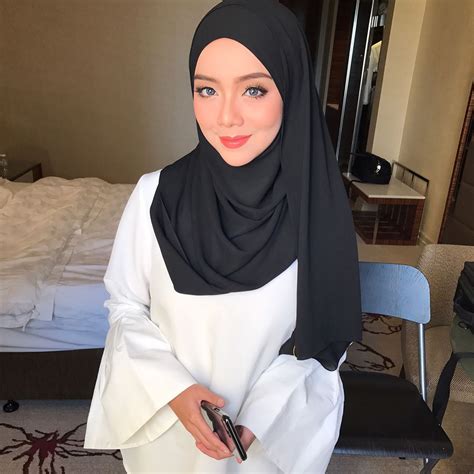 Dalam diam, sofea sedang berkawan dengan alif firdhaus (fir) yang dikenalinya dimelhaus (fir) yang dikenalinya dimelhaus medium sosial. 2,152 Likes, 35 Comments - MIRA FILZAH (@mfmirafilzah) on ...