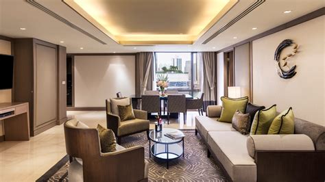 3 bedroom hotel suites in bangkok. Bangkok Luxury Hotels, Bangkok Spa Hotel - Banyan Tree
