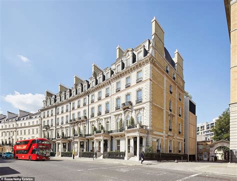 Londons Billionaire Property Boom Sales Of Super Prime Housing