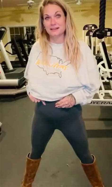Blond Peeing In Her Pants