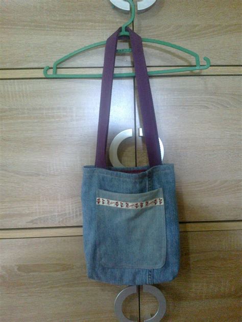 6 satu lagi versi beg itu. cik azz: DIY: Buat sendiri tote bag dari kaki seluar jeans ...
