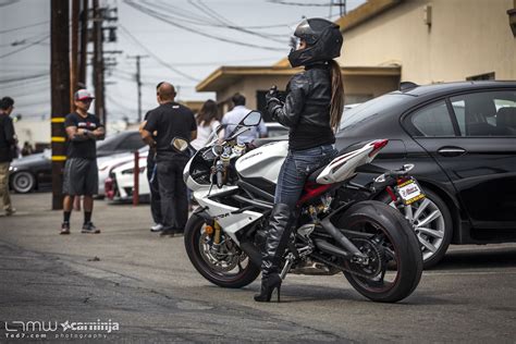 Motorbiker In High Heels Women Riding Motorcycles Biker Girl Outfits
