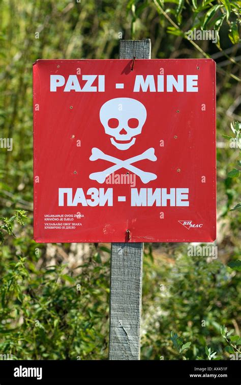 Minefield Warning Sign High Resolution Stock Photography And Images Alamy