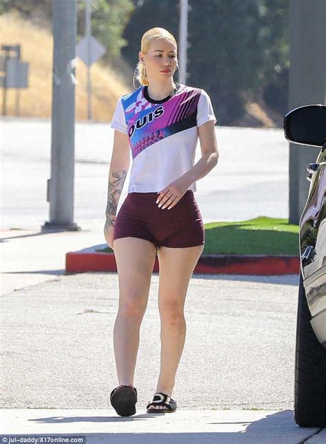 Iggy Azalea Steps Out In Short Shorts Flaunting Her Enviable Curves