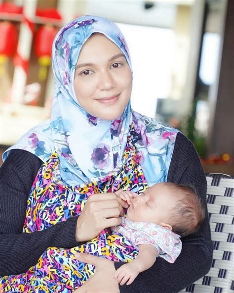 Learn about nur shahida mohd rashid: "Hari ini masuk office secara rasmi, sebelum ini kejap je ...