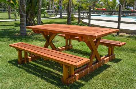 This diy picnic table plan for 2 is a perfect playdate idea for you and your kids to enjoy! Custom, Chris's Picnic Table, Made in U.S.A.! - Duchess Outlet