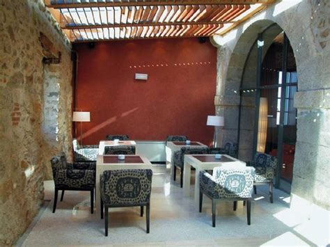 Located only one hour and a half from madrid. Izan Puerta De Gredos, hotel en El Barco De Avila - Viajes ...