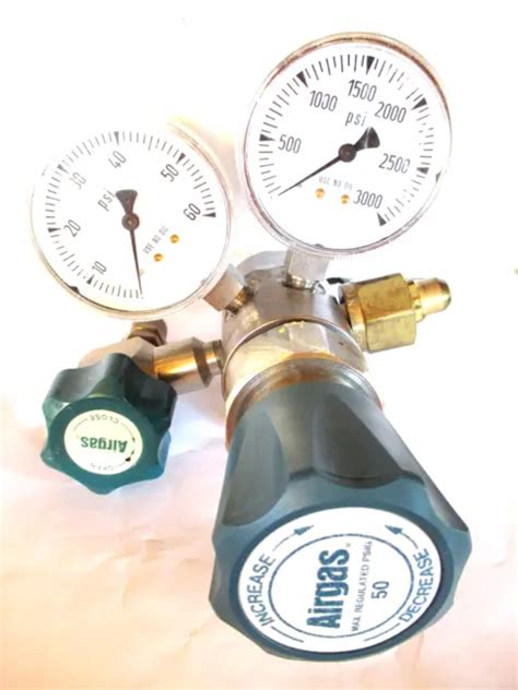 Airgas Y12 Sr145b Gas Regulator 3000 Psi Max 60 And 3000 Psi Gauges