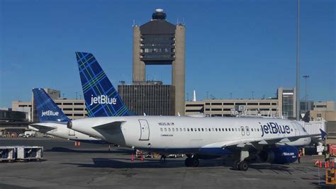 Jetblue Delta Terminals First To Get Logan Airports New Ride Share Plan