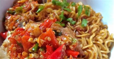 1 sendok makan nasi putih berapa gram dan berapa kalori. Resep Indomie Goreng Vs Ayam Geprek - Kuliner-wenak