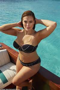 Ashley Graham Showcases Incredible Curves In Sizzling New Swimsuit Campaign Daily Mail Online