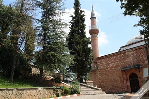 Orhan gazi türbesi içinde orhan gazi'nin eşi nilüfer hatun'un, oğlu kasım çelebi ve kızı fatma hatun'un, cem sultan'ın oğulları, yıldırım bayezid'in oğlunun sandukaları yer alıyor. bir dünya fikir: BİLECİK'TE MANEVİ BİR DURAK: ŞEYH EDEBALİ ...