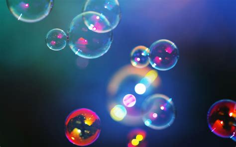 Moving Bubbles Desktop Background