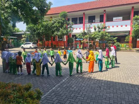 Kabid Sd Dinas Pendidikan Kota Tangerang Sikapi Keluhan Orang Tua Murid