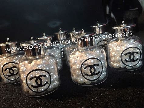 Chanel snow globe novelty ornament 2012 vip customers only christmas tree. Pin on Christmas DIY