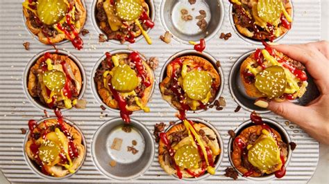 Easy recipes for college students. Cheeseburger Cups = Muffin Tin Hack Of The Century ...