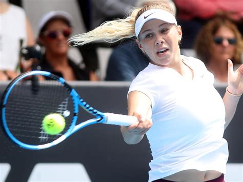 Tennis 2020 Amanda Anisimova Australian Open Return Dads Death Fox