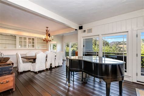 Brooke Shields Pacific Palisades Home For Sale Of 74 Million