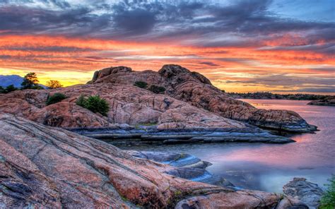 Sunset In Prescott Arizona Usa Willow Lake Red Granite Rocks Fire Sky