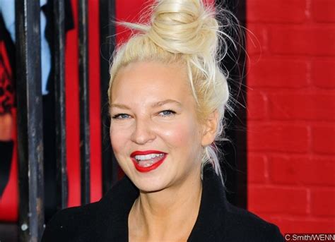 Sia Shares Her Naked Picture For Free To Fight Back Paparazzo 1