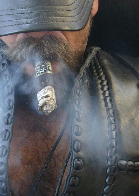 Hairy Leather Daddy Men Beards Cigar Leatherman Leder