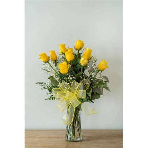 Dozen Yellow Roses Mill Hall Pa Florist Flowers By Monica