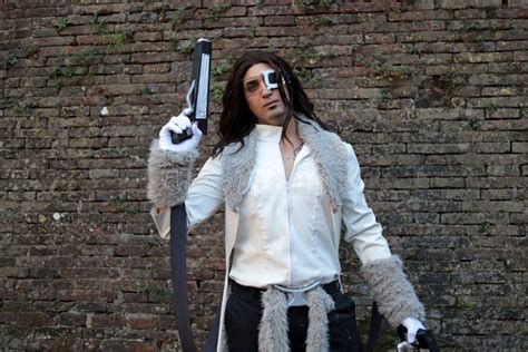 Cosplayer Dressed As Coyote Starrk Character From Bleach Wiki Manga At